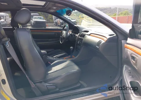 2002 Toyota Camry Solara Sle V6 z USA, uszkodzony, nr VIN 2T1CF28PX2C594971